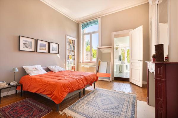 Maison à Roubaix, 59100 - 10 pièces 275m²