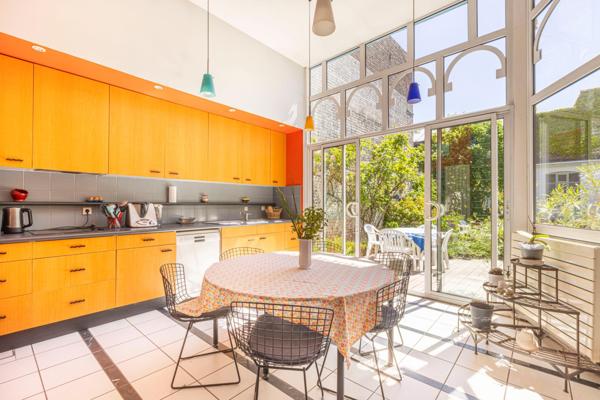 Maison à Roubaix, 59100 - 10 pièces 275m²