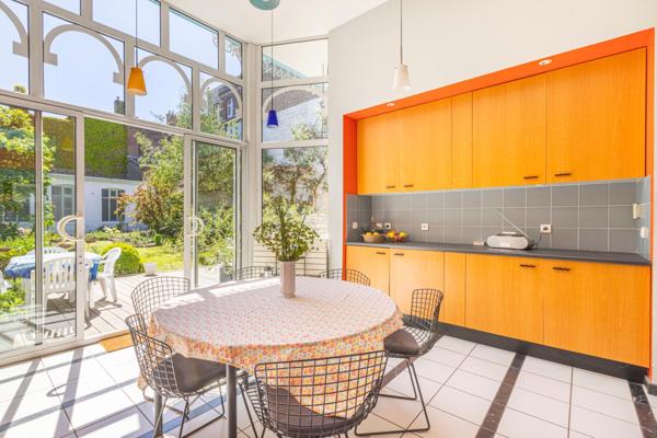 Maison à Roubaix, 59100 - 10 pièces 275m²