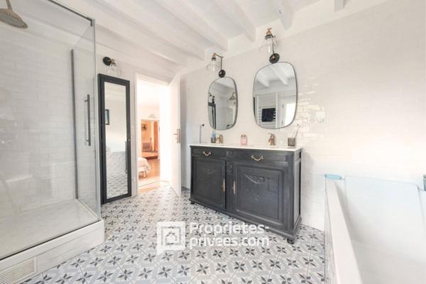 Bien de caractère et sa pièce de vie façon Loft