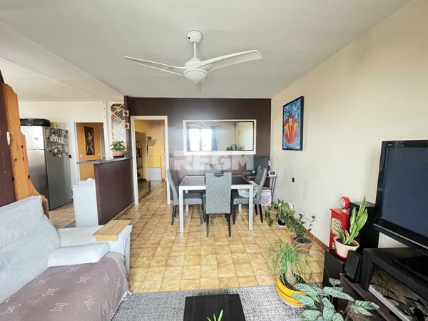 Mauguio (34130) Maison familiale de type 6 de 180 m2