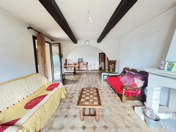 Mauguio (34130) Maison familiale de type 6 de 180 m2