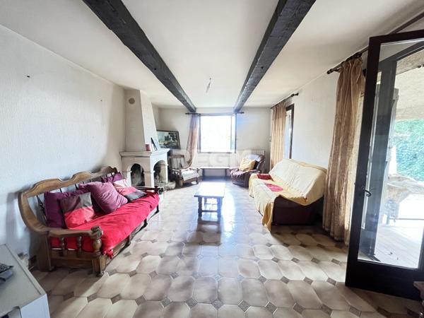 Mauguio (34130) Maison familiale de type 6 de 180 m2