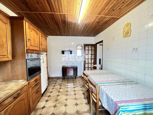 Mauguio (34130) Maison familiale de type 6 de 180 m2