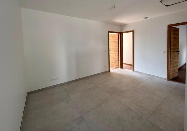 Maison neuve 5 pièces de 122 m² à Talange, terrain de 198 m²