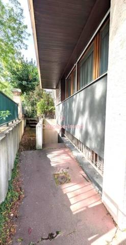 Maison à vendre 8 pièces de 216 m²