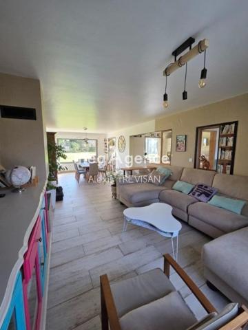 Maison à Tréguier, 22220 - 7 pièces 151m²