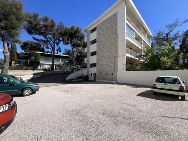 La Ciotat (13600) Mini loft T1/2 MEUBLE de 37 m2 ,superbe vue mer !