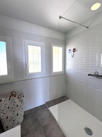 La Ciotat (13600) Mini loft T1/2 MEUBLE de 37 m2 ,superbe vue mer !