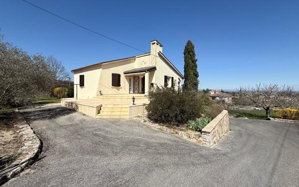 Maison à vendre    4 pièces •  Lablachère