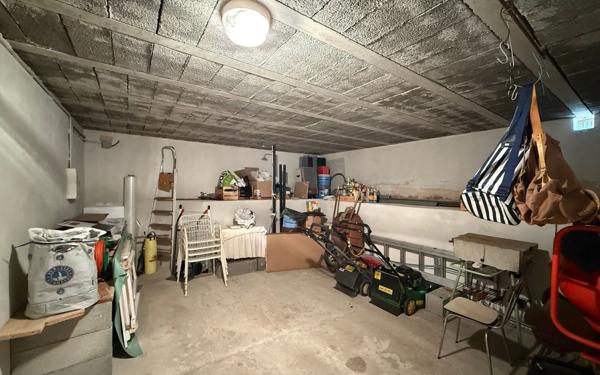 Maison à vendre    4 pièces •  Lablachère