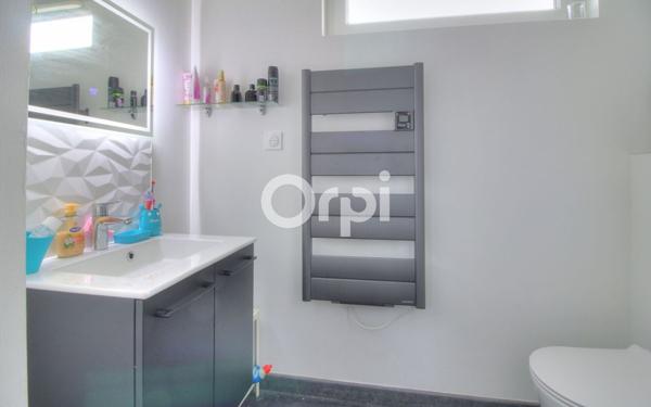 Maison à vendre    4 pièces • 115,57 m2 Meyzieu