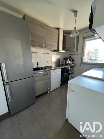 Appartement à vendre 4 pièces 77,6 m² Trappes