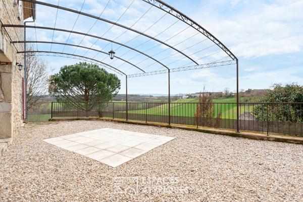 Belle propriété avec piscine et vue imprenable
