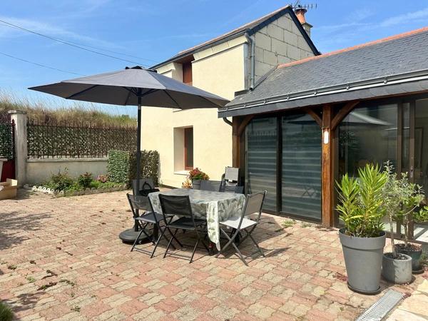 Saumur(49400) à 2,5km du coeur de ville, maison de 110m² entièrement restaurée - Garage - Jardin indépendant