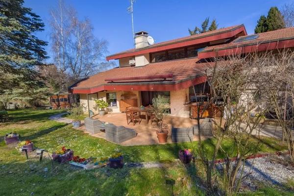 Maison 5 pièces avec garage et jardin