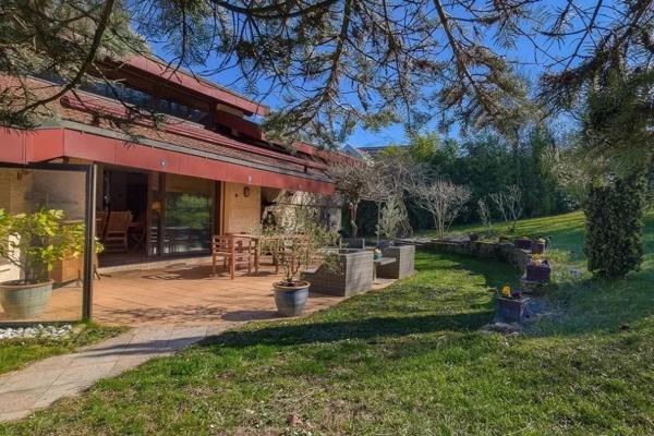 Maison 5 pièces avec garage et jardin