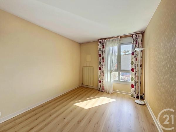 Appartement F5 à vendre  5 pièces - 91 m 2   TROYES  - 10
