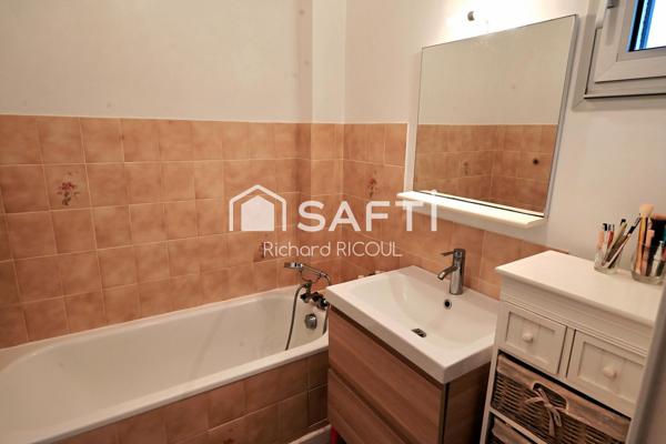 Dans l'éventail. Duplex 53m² - Cheminée - Plage 9' à pied - 2 ch, 2 sdb.
