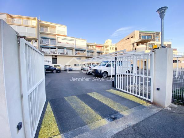 T3 en duplex avec balcons, parking, accès plage !