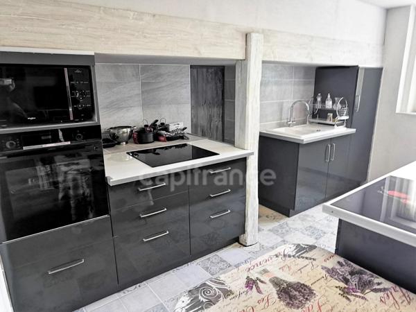 Dpt Charente (16), à vendre proche de LIGNIERES SONNEVILLE maison de campagne