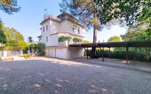 Appartement à vendre    3 pièces • 73,72 m2 Le Cannet