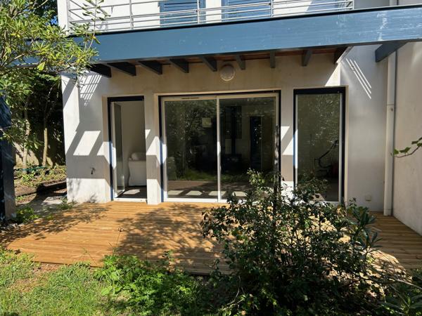 Maison
                                                                                                                                                                                                                                                                                                                        3 pièce(s)                                                                                                                                                                                                          2 chambre(s)                                                                                                                                                                                                          105  m²