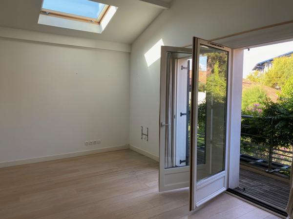 Maison
                                                                                                                                                                                                                                                                                                                        3 pièce(s)                                                                                                                                                                                                          2 chambre(s)                                                                                                                                                                                                          105  m²
