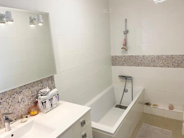 Appartement à vendre 3 pièces MARSEILLE 7EME ARRONDISSEMENT (13)