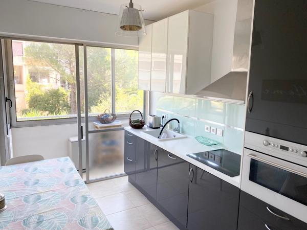 Appartement à vendre 3 pièces MARSEILLE 7EME ARRONDISSEMENT (13)