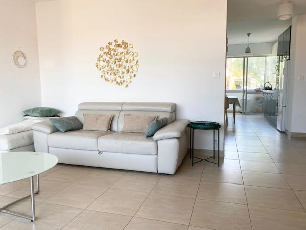 Appartement à vendre 3 pièces MARSEILLE 7EME ARRONDISSEMENT (13)