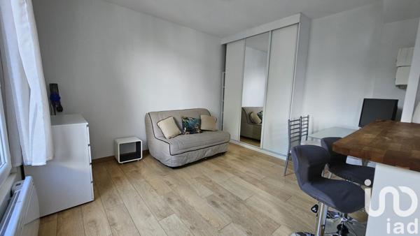 Location appartement 1 pièce 22 m² Nanterre