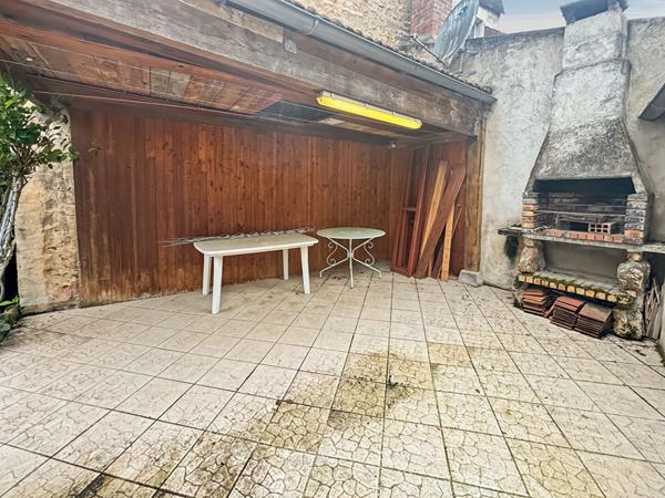 Maison à vendre à Cesson - secteur Saint-Leu avec terrasse, jardin et cave