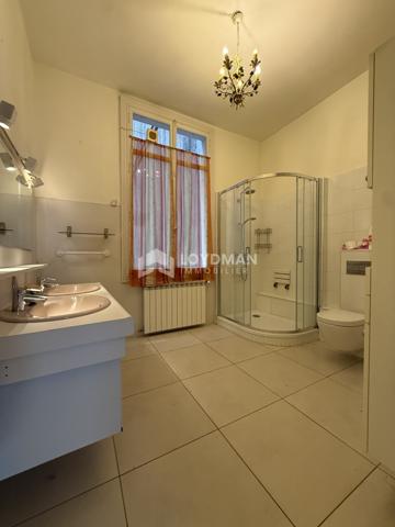 Montpellier (34000) COMEDIE, T5 136m2, 3ème étage immeuble haussmannien avec ascenseur