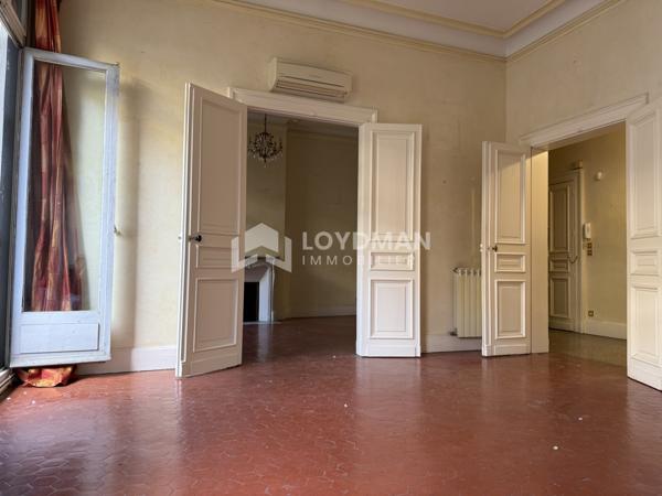 Montpellier (34000) COMEDIE, T5 136m2, 3ème étage immeuble haussmannien avec ascenseur