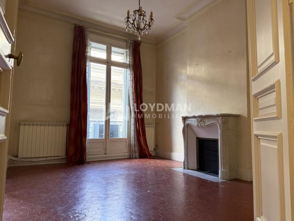 Montpellier (34000) COMEDIE, T5 136m2, 3ème étage immeuble haussmannien avec ascenseur