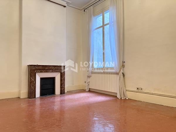 Montpellier (34000) COMEDIE, T5 136m2, 3ème étage immeuble haussmannien avec ascenseur