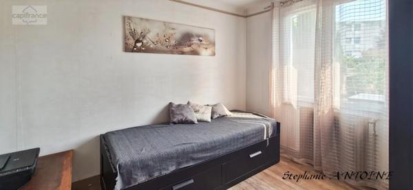 Maison de plain-pied T4, 89 m2 , avec jardin proche école collège et centre-ville ! 🌟