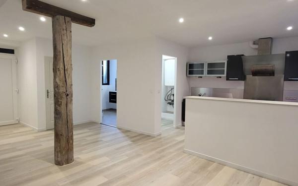 Appartement à louer    3 pièces • 59,40 m2 Largentière