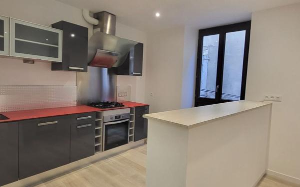Appartement à louer    3 pièces • 59,40 m2 Largentière