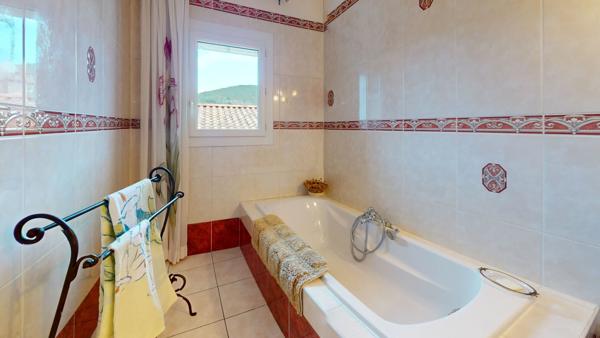 Maison Quillan 4 pièce(s) 158.23 m2