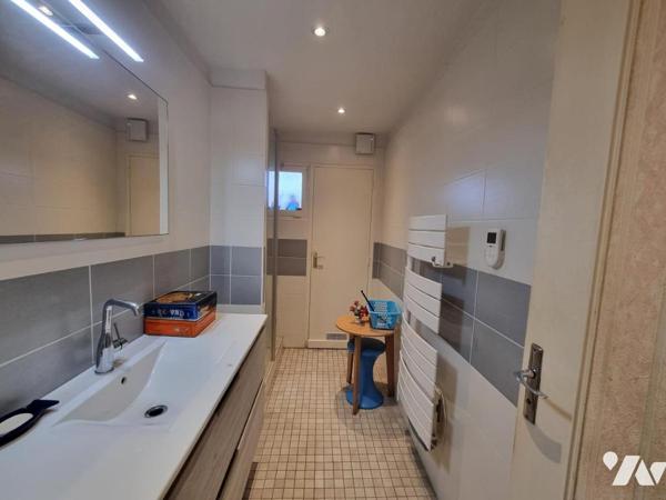 Appartement de type 3 proche des commerces