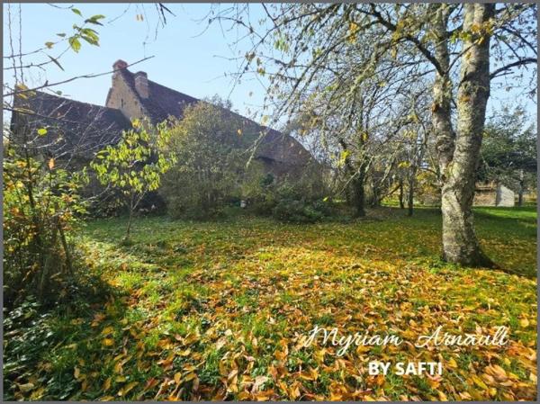 Ancien corps de ferme sur terrain de 3795 m² avec puits et dépendances