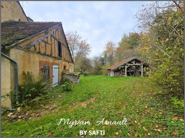 Ancien corps de ferme sur terrain de 3795 m² avec puits et dépendances