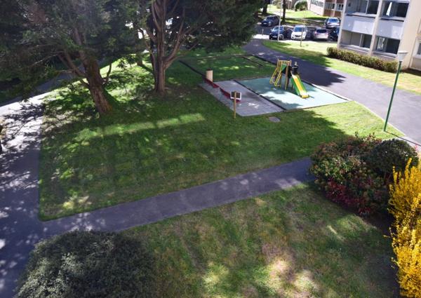 5 CHAMBRES parking couvert cave balcon