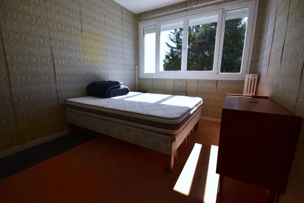 5 CHAMBRES parking couvert cave balcon