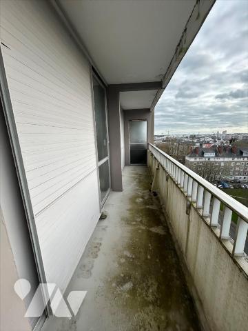Lorient Hyper Centre , bel appartement T3( balcon -ascenseur)