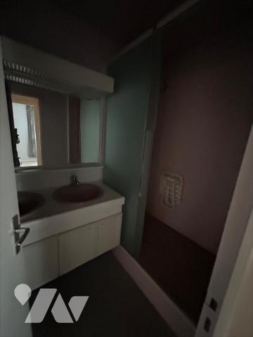 Lorient Hyper Centre , bel appartement T3( balcon -ascenseur)