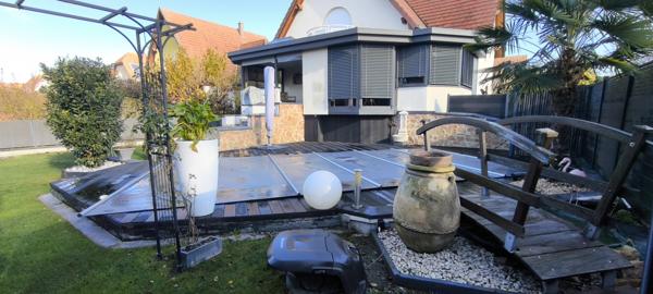 Elsenheim (67390) ELSENHEIM, prox MARCKOLSHEIM, Maison contemporaine 185 m² avec piscine et jardin.