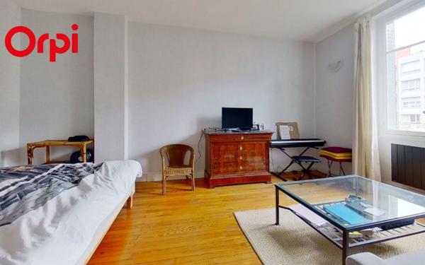 Appartement à louer    1 pièce • 33,10 m2 Lyon 6